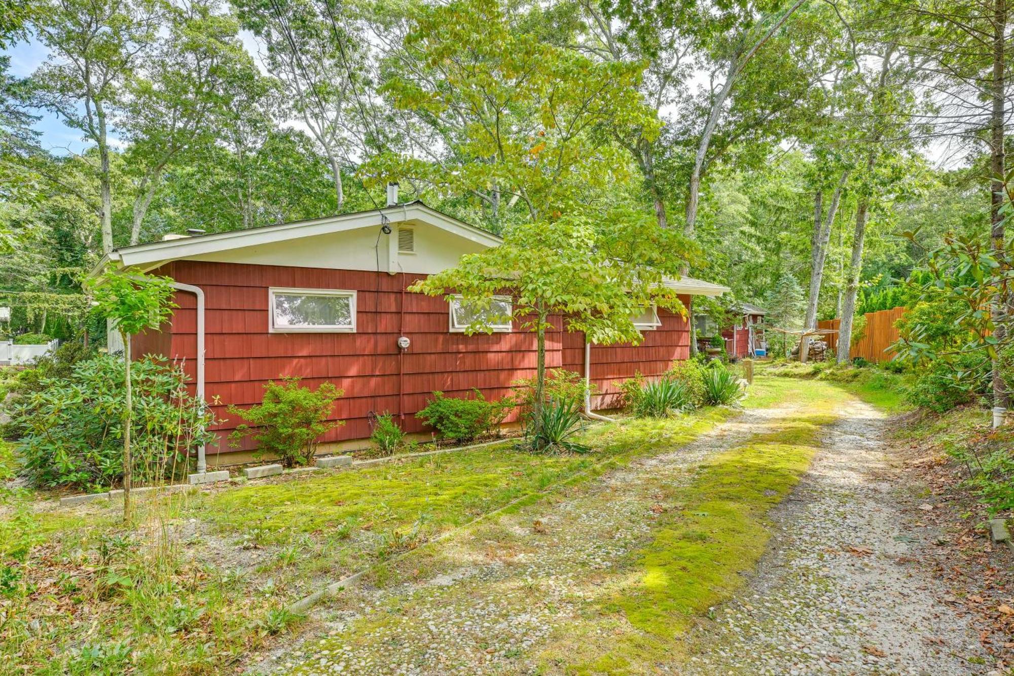Home In Long Island Wine Country - Walk To Beach! Cutchogue Dış mekan fotoğraf