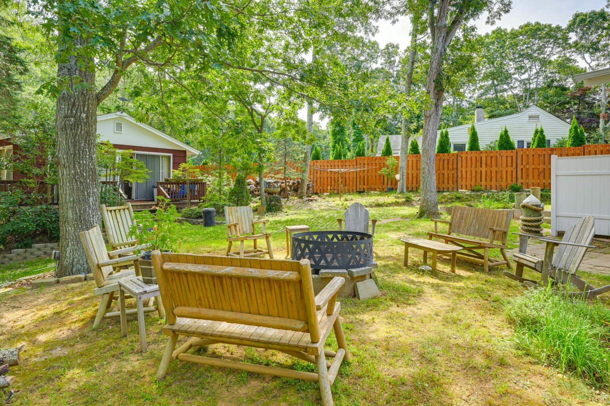 Home In Long Island Wine Country - Walk To Beach! Cutchogue Dış mekan fotoğraf